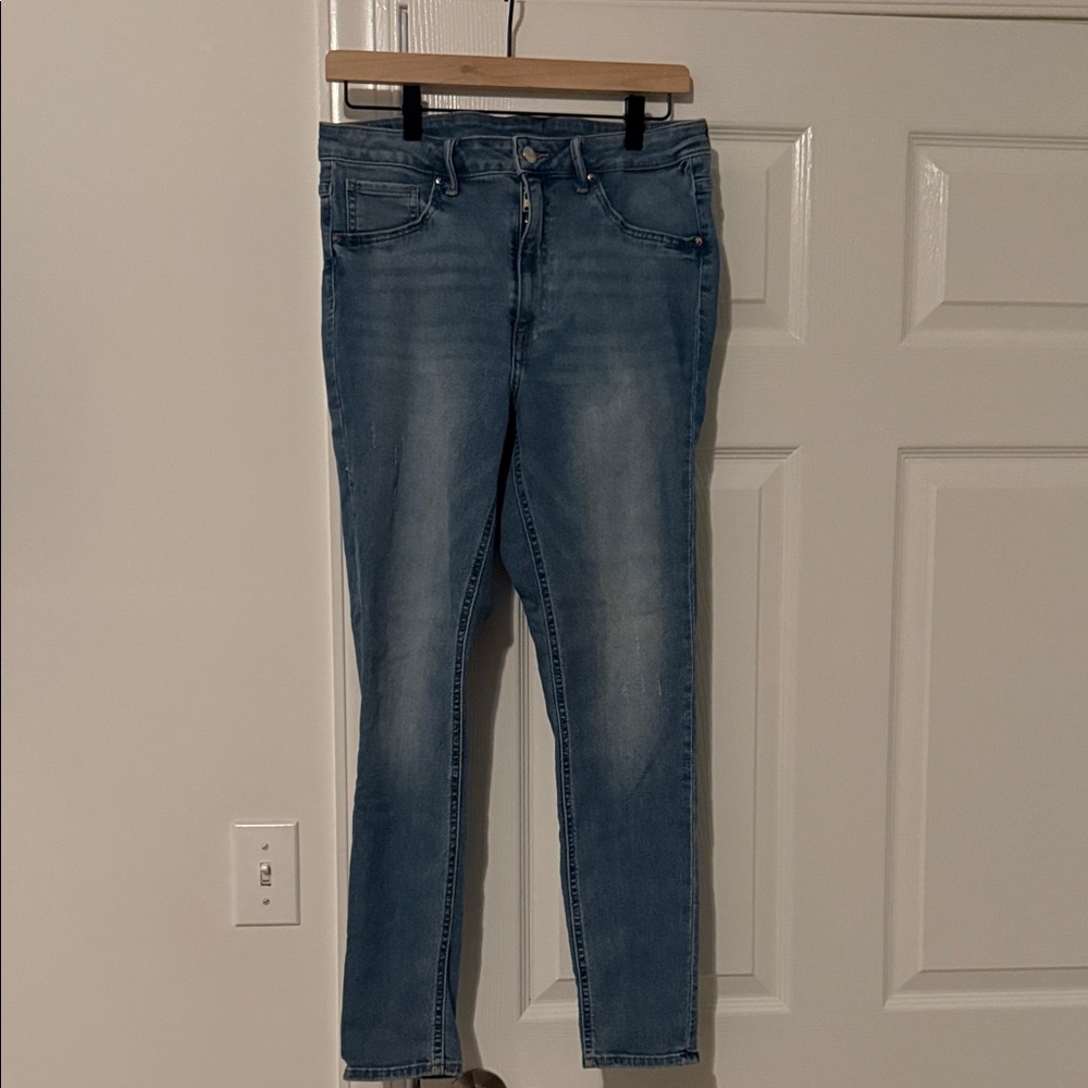 H&M Light Blue Skinny Jeans